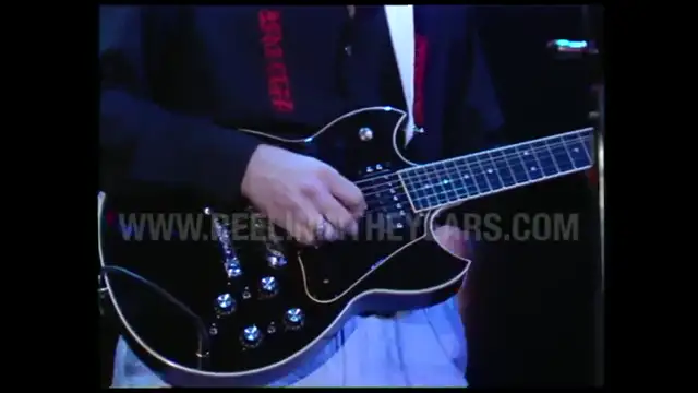 Men At Work Who Can It Be NowOverkillDown Under LIVE 1983 Reeling in the years