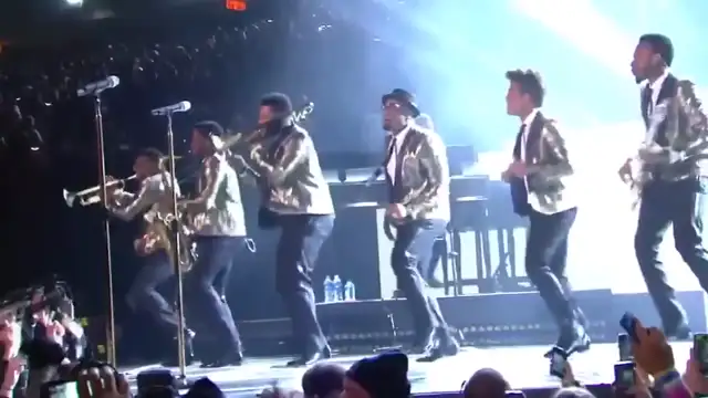 Bruno Mars Best Dance Breaks