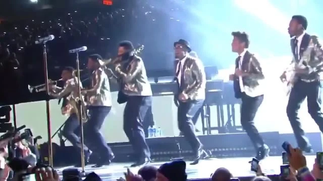 Bruno Mars Best Dance Breaks